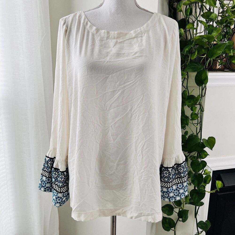 Ann Taylor LOFT White Soft Earthy Boho Blouse with Blue Bell Sleeves - Sz Large